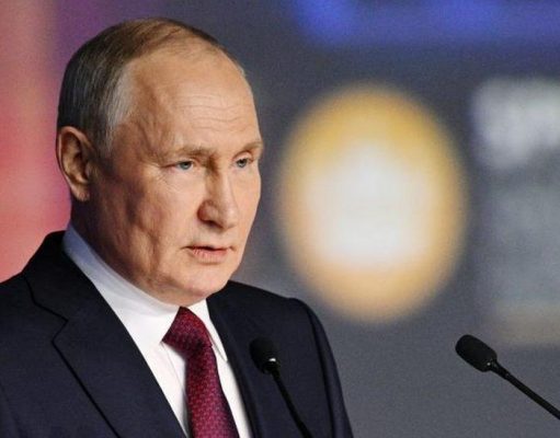 Putin blames Ukraine for lack of talks