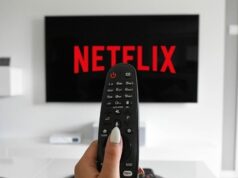 Netflix in Turmoil: Hastings Exit Triggers $44 Billion Market Panic